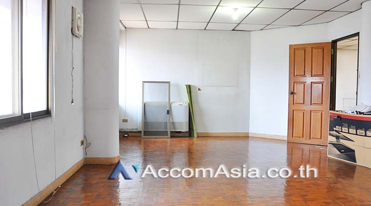 4  Office Space For Rent in Ratchadaphisek ,Bangkok MRT Sutthisan AA14499